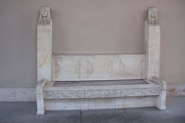 策不仅仅基 策不仅仅基